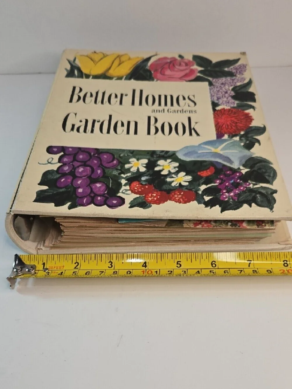 Vintage 1951 Better Homes & Gardens- Garden Book- 5 Ring Binder & Pamphlets